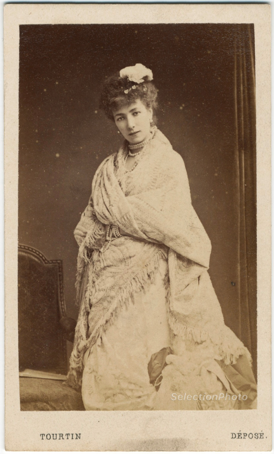 Portrait of Sarah BERNHARDT by Joseph TOURTIN - Vintage albumen print format CDV ca 1870 Portrait of Sarah BERNHARDT by Joseph TOURTIN - Vintage albumen print format CDV ca 1870