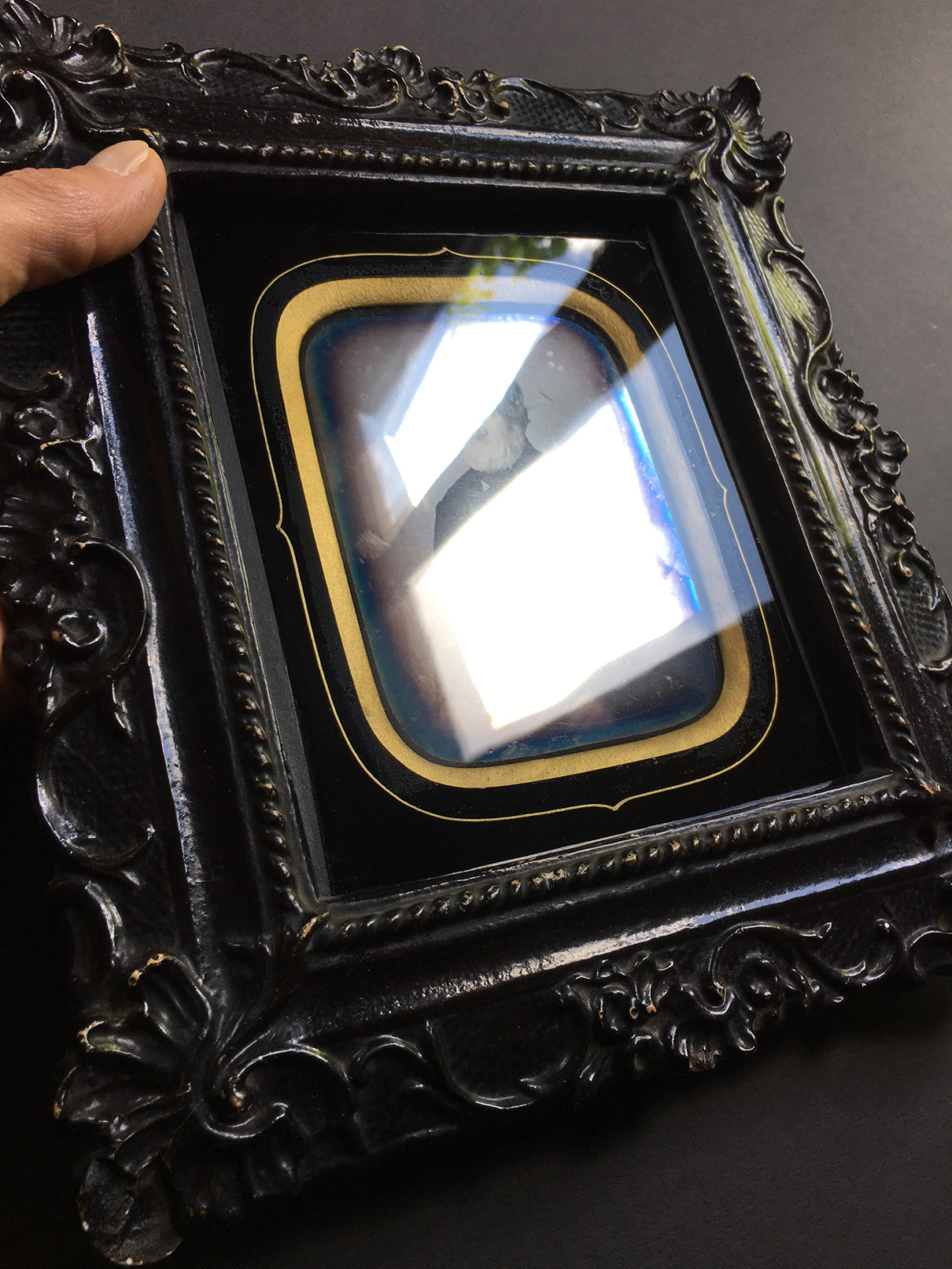 DAGUERREOTYPE Rehaussé 1/4 de Plaque - Vieil Homme Barbu - 12 x 9 cm DAGUERREOTYPE Rehaussé 1/4 de Plaque - Vieil Homme Barbu - 12 x 9 cm