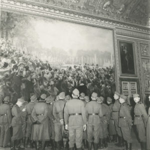 Photo R. SCHALL - Soldats allemands à Versailles 1941 -Épreuve Originale 17x19cm