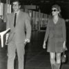 Jane FONDA et VADIM à L'aéroport 1967 - Tirage Argentique Original 22x16cm