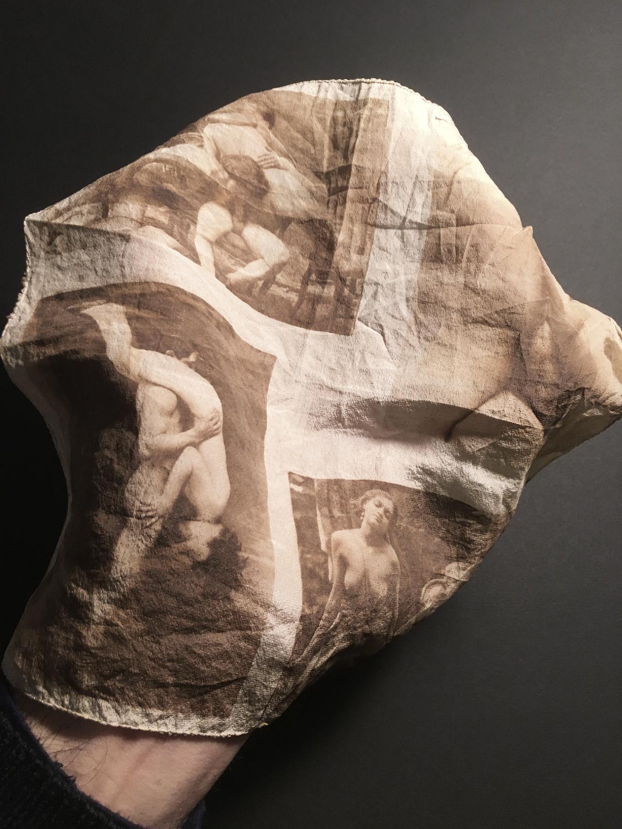 VANDYKE - Photograph on silk (ammoniacal iron citrate) - 4 libertine scenes 8.6x8.6in