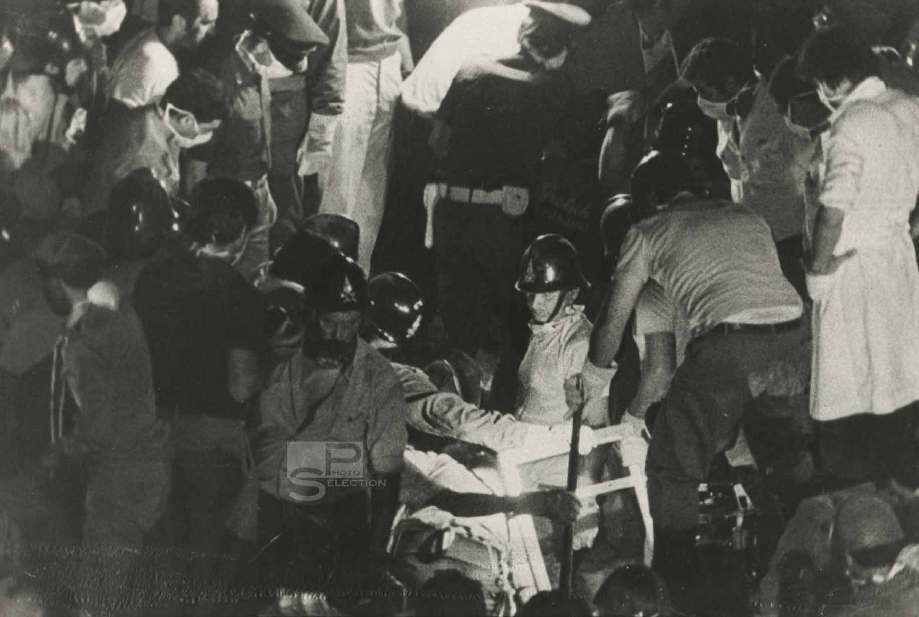 attentat-bombe-gare-de-bologne-1980-06 ATTENTAT Gare de BOLOGNE 1980 par le NAR 85 morts - 8 Tirages Originaux 22x15cm