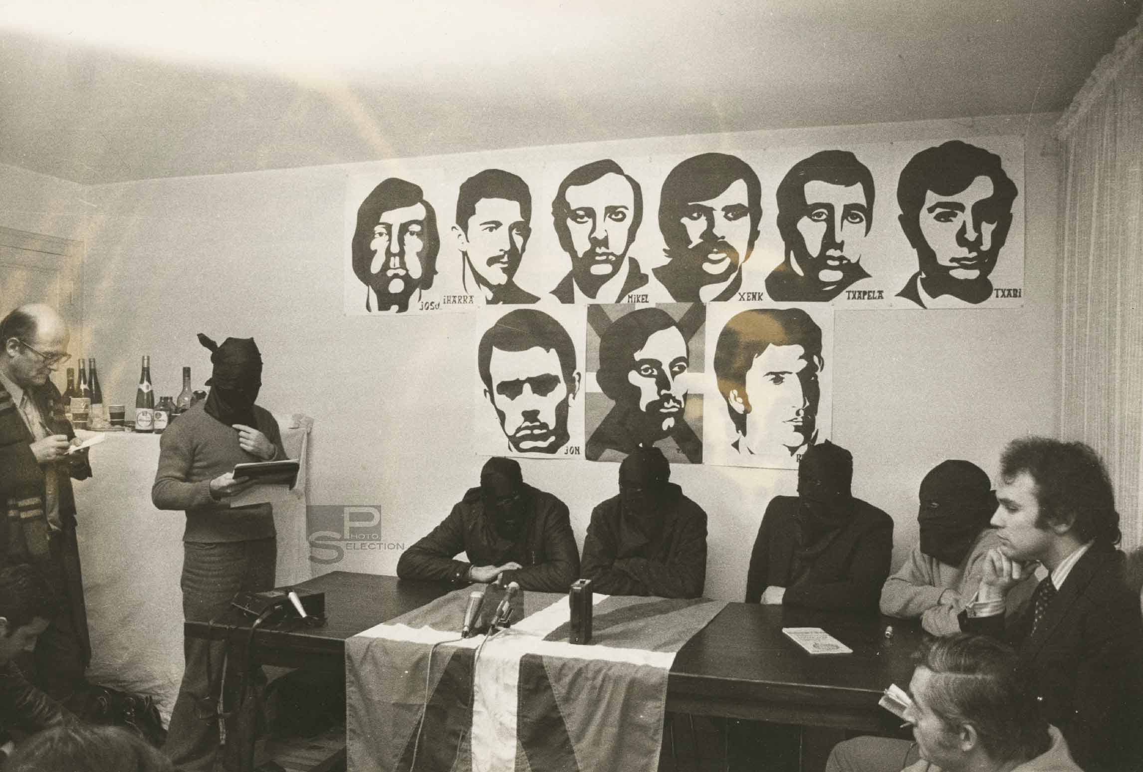 ETA 1973 - Claim of Murder Carrero BLANCO - 6 Vintage Prints 11.8x7.9in