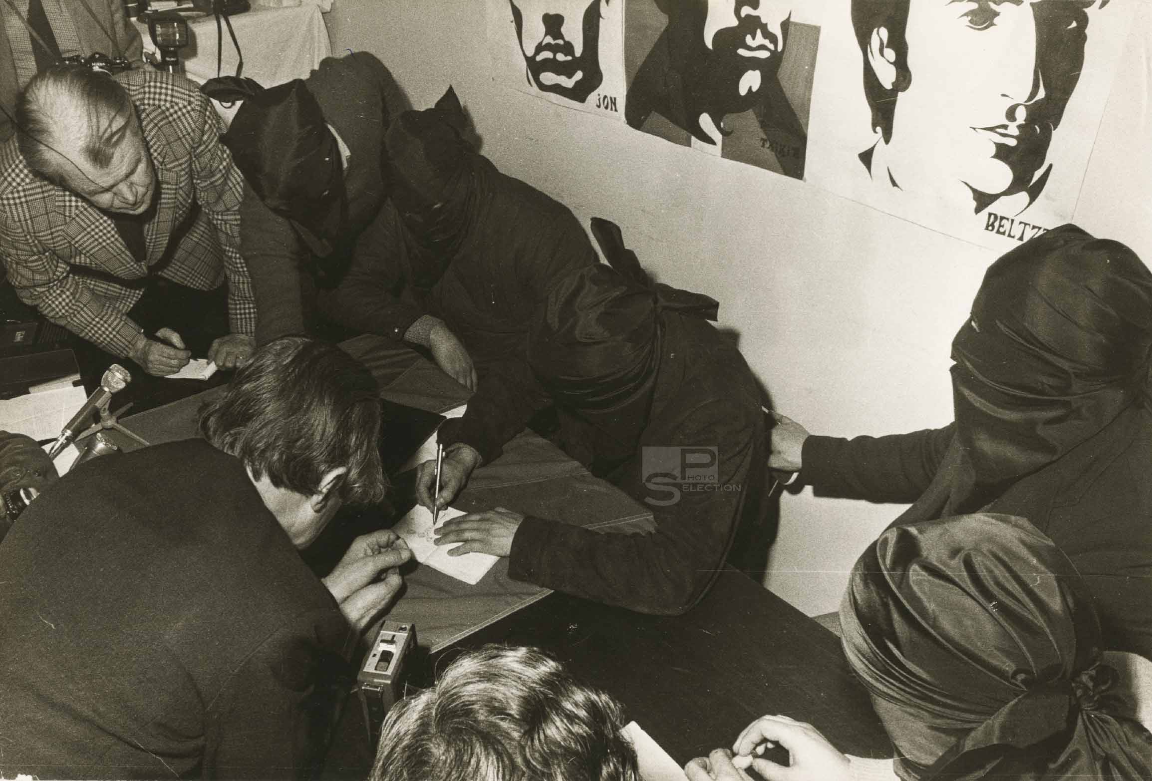 ETA 1973 - Claim of Murder Carrero BLANCO - 6 Vintage Prints 11.8x7.9in