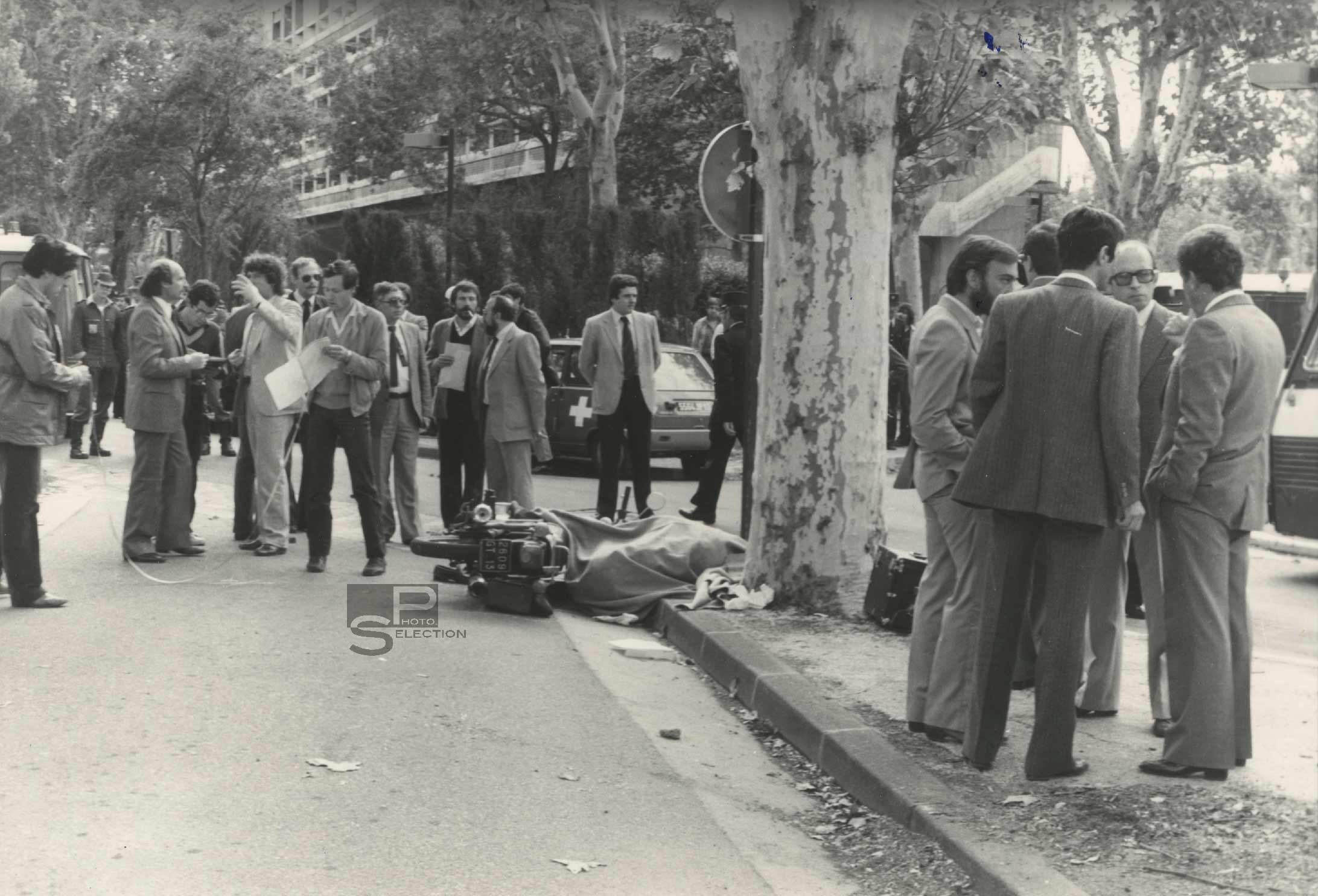 photo-assassinat-juge-michel-03 Meurtre du JUGE MICHEL Marseille 1981 - 3 Tirages Argentiques Originaux 26x18cm