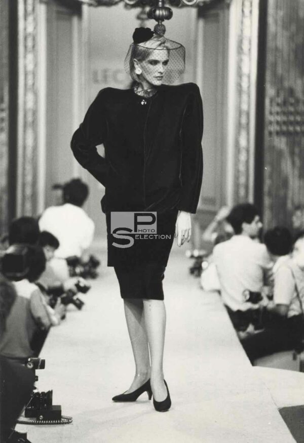 Lecoanet Hemant 1985 Fashion Show - Prêt à Porter - Vintage Print 10.2x7in