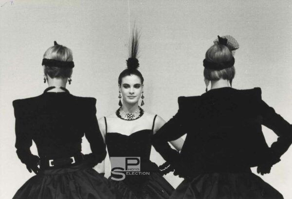 Fashion Show Louis FERAUD 1985 - Prêt à Porter - Vintage Print 10.2x7in