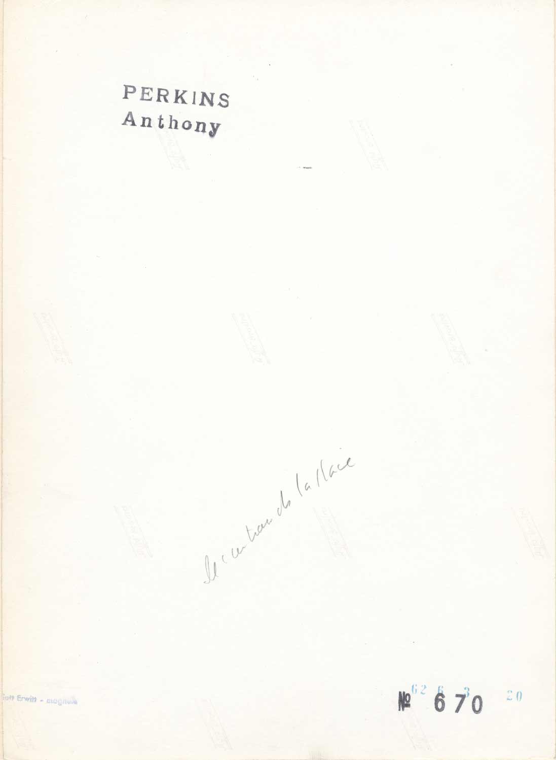 elliott-erwitt-sophia-loren-antony-perkins-06