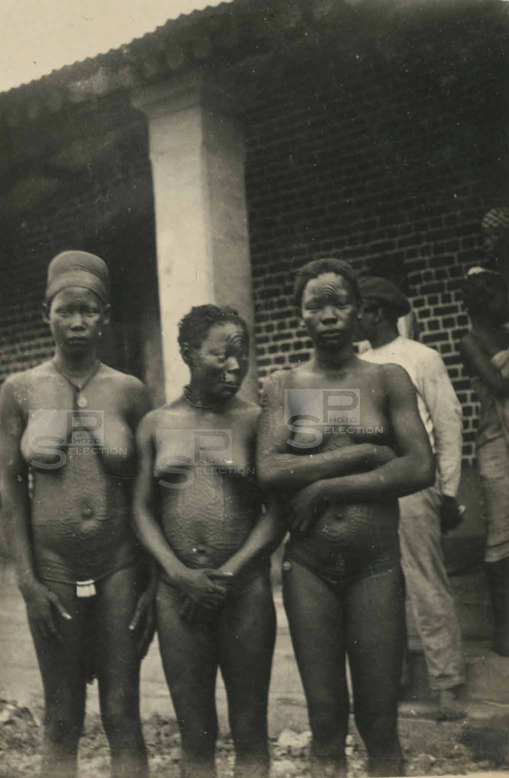Haut Ogooué GABON - Scarifications BATÉKÉS 1930 - 3 Tirages Argentiques 11x7cm