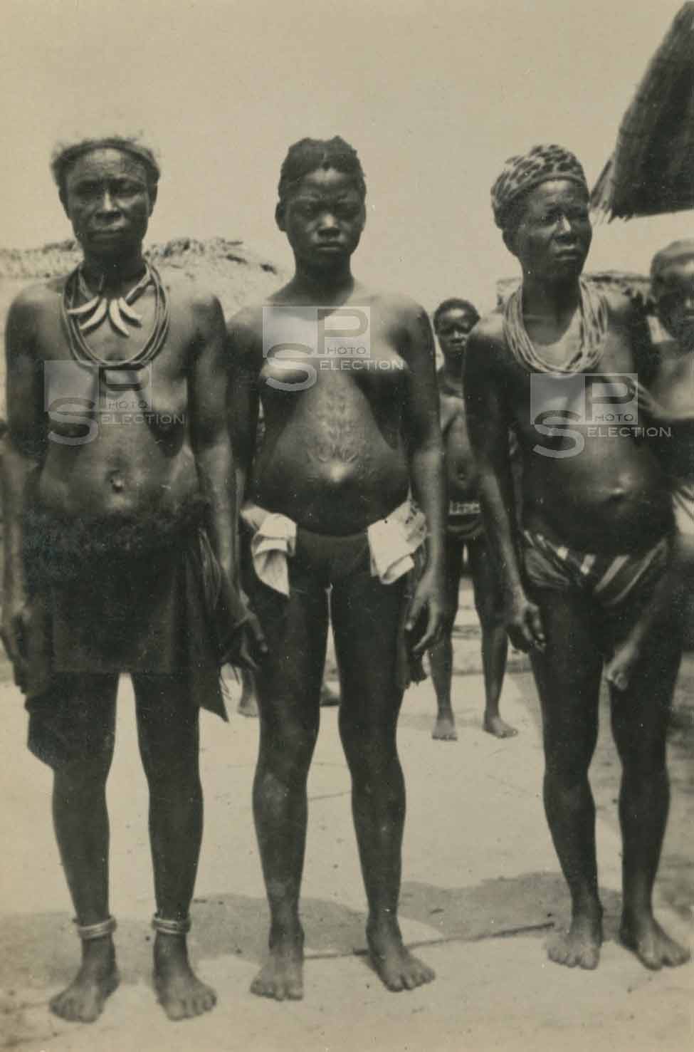 BATÉKÉS Scarifiées Haut Ogooué - 3 Tirages Argentiques Originaux 1930 - 11x7cm